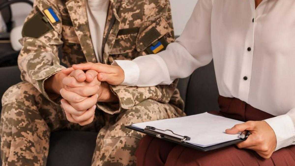 Поруч у важливий момент: як фахівець із супроводу допомагає ветеранам і їх родинам